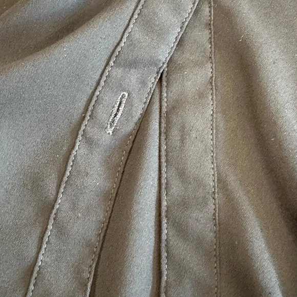 Express Portofino Black Button-Up Blouse - Picture 6 of 6